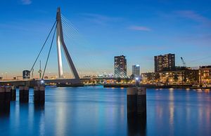 Rotterdam blue hour van Ilya Korzelius