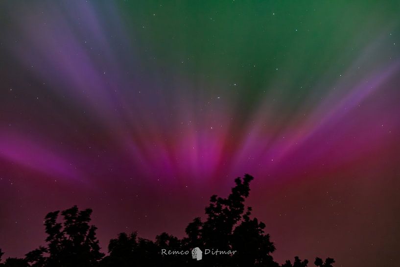northern light show by Remco Ditmar