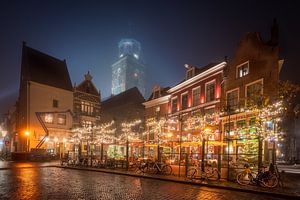 Deventer Lebuïnuskerk in de mist van Edwin Mooijaart