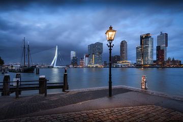 Rotterdam Skyline Veerhaven sur Niels Dam