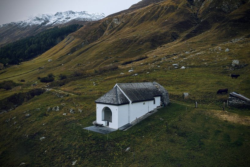 The abandoned church by Hussein Muo