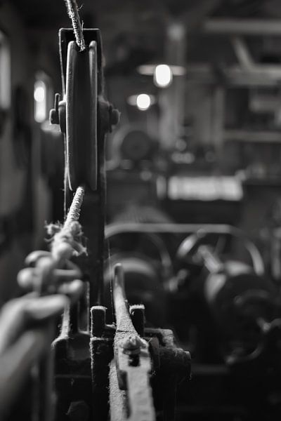 Machine à corde dans le musée de la corderie par Esther van Dijk