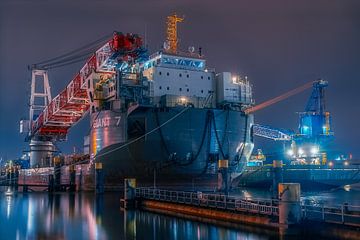 Giant 7 by Bas Handels