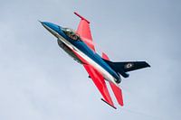 Noorse luchtmacht F-16 in Noorse nationale kleuren