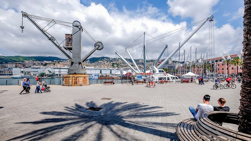 Oude haven, Genua, Italië. van Jaap Bosma Fotografie