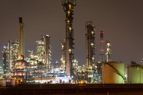 Le paysage pétrochimique de nuit