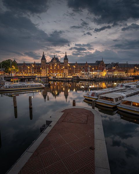 Centraal Station van Ernesto Schats