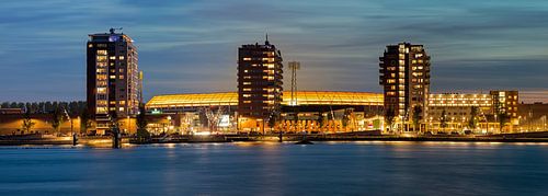 Net na zonsondergang panorama van De Kuip te Rotterdam.