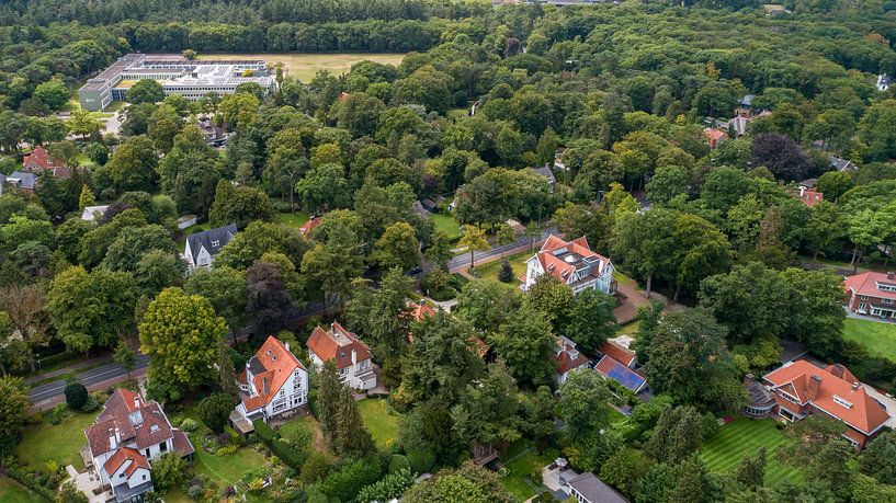 Zicht op Hilversum van Peter Veerman