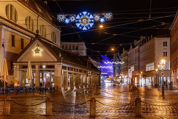 Augsburg bij nacht met kerstverlichting van ManfredFotos