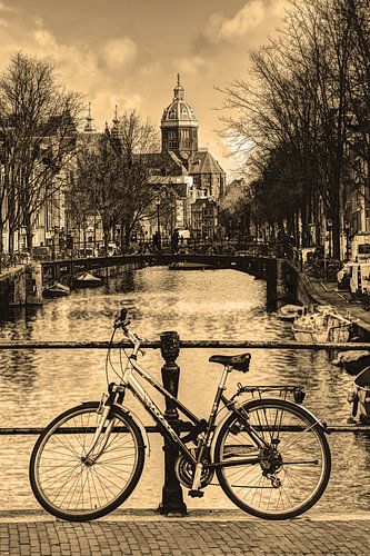 Binnenstad van Amsterdam in de Winter Sepia