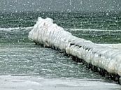 Winterbuhne am Meer von Holger Felix Miniaturansicht