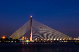 Triangle by Stephan Smit