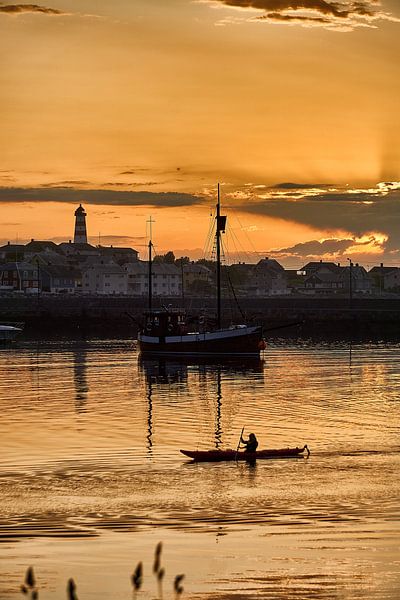 Enjoying the last sun of the day in the harbour of Alnes, Norway by qtx