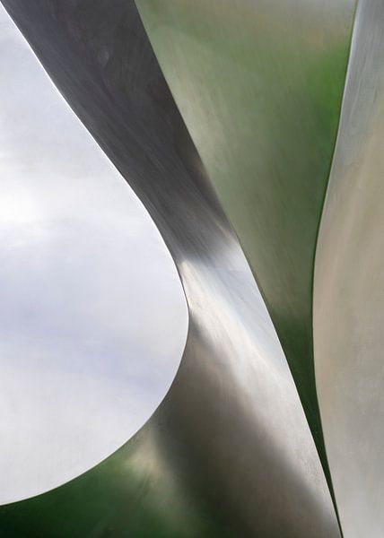 Graceful dance of steel by Patty Elferink