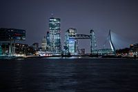 Rotterdamse skyline met de Hef als blikvanger