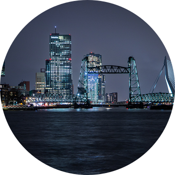 Rotterdamse skyline met de Hef als blikvanger van Jeffrey van Hulst