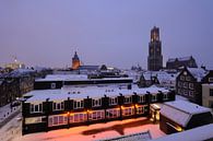Centre-ville d'Utrecht avec la tour Dom et l'église Dom en hiver par Donker Utrecht Aperçu