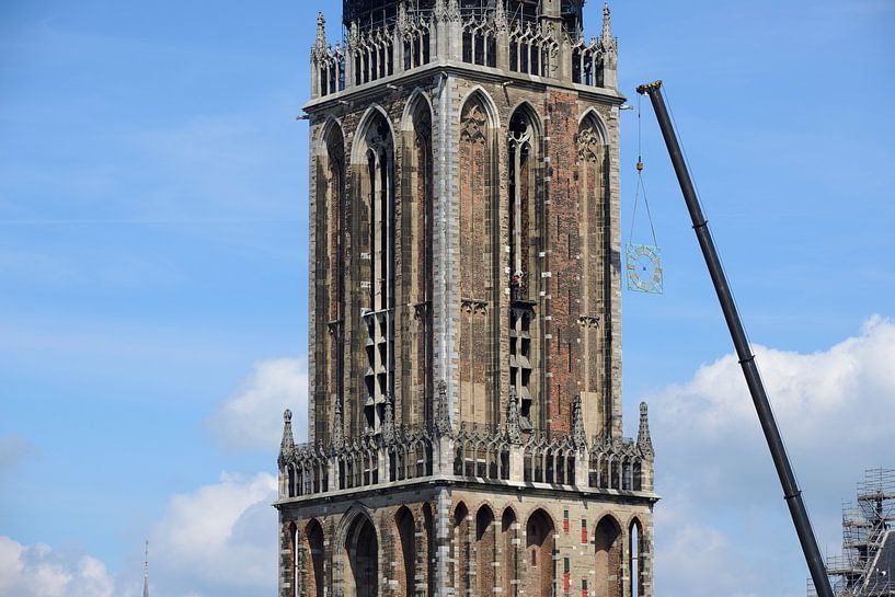 Suppression des cadrans de l'horloge de la tour Dom à Utrecht par In Utrecht
