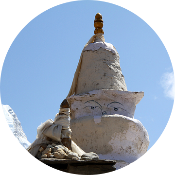 Stupa bij de Ama Dablam van Gerhard Albicker