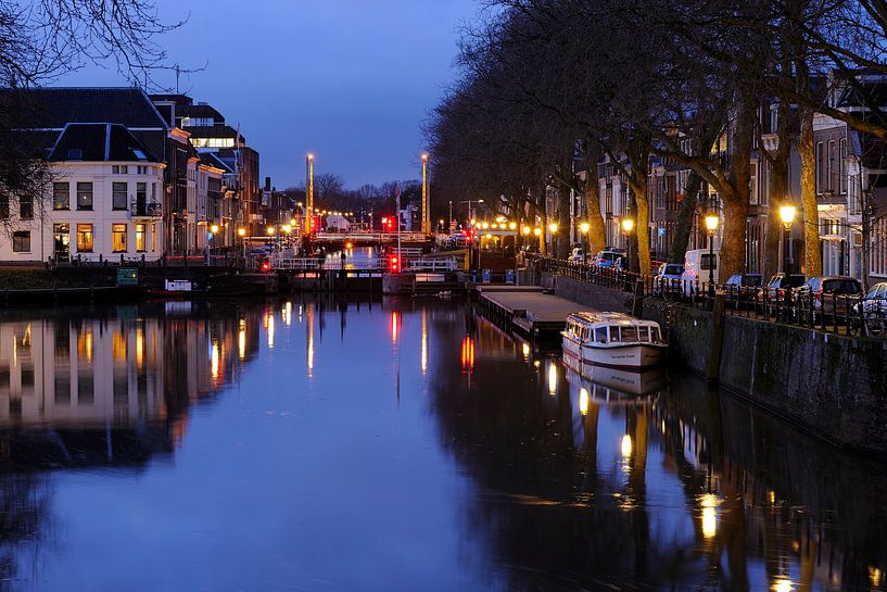 Le Bemuurde Weerd avec le Weerdsluis à Utrecht (1) par Donker Utrecht