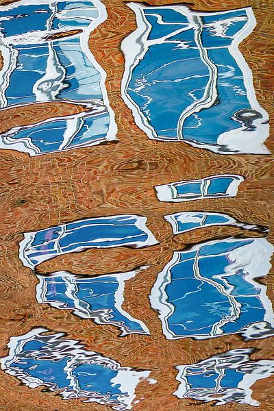 Rear windows by MadebyPeet