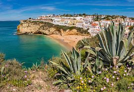 Praia da Carvoeiro, Carvoeiro, Algarve, Portugal sur Rene van der Meer