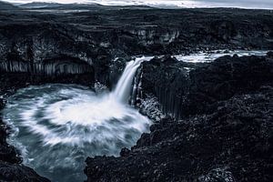 Die mystische Kraft des Aldeyjarfoss