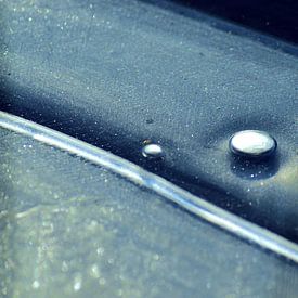 Une bulle coincée dans la glace sur Lisanne Rodenburg