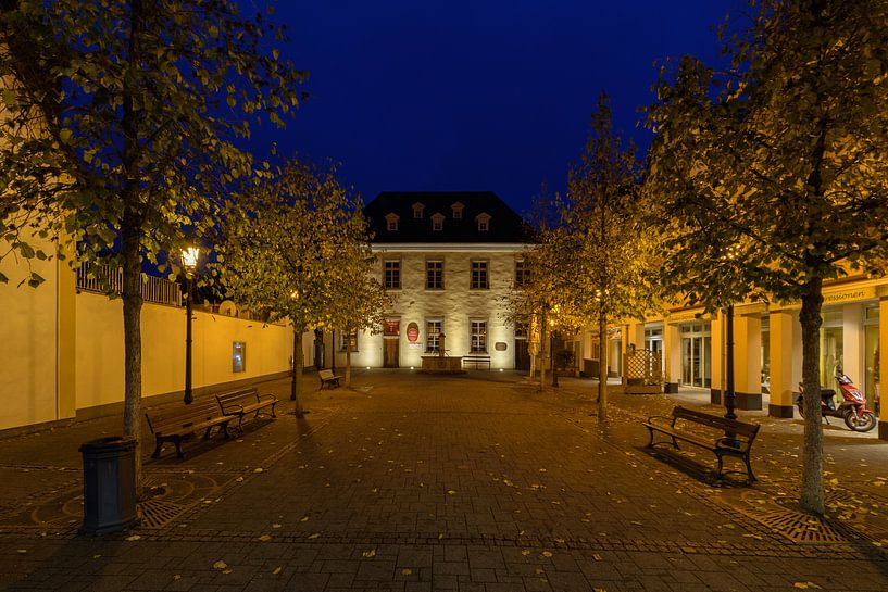 blaue Stunde am Blankartshof van Heinz Grates