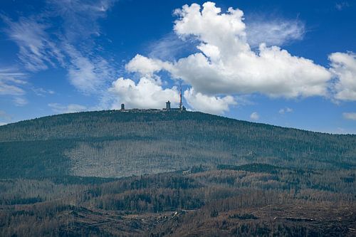 Uitzicht op de Brocken in het Harzgebergte