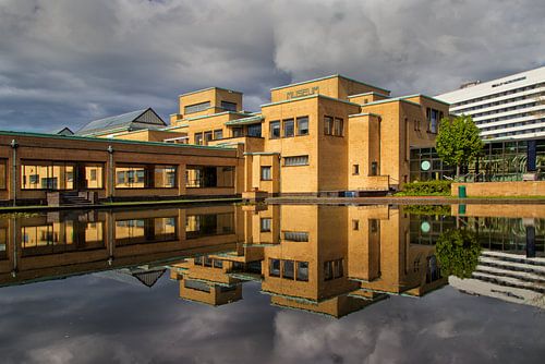 Art museum on a cloudy day