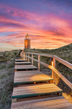 Quermarkenfeuer Rotes Kliff auf Sylt am Abend