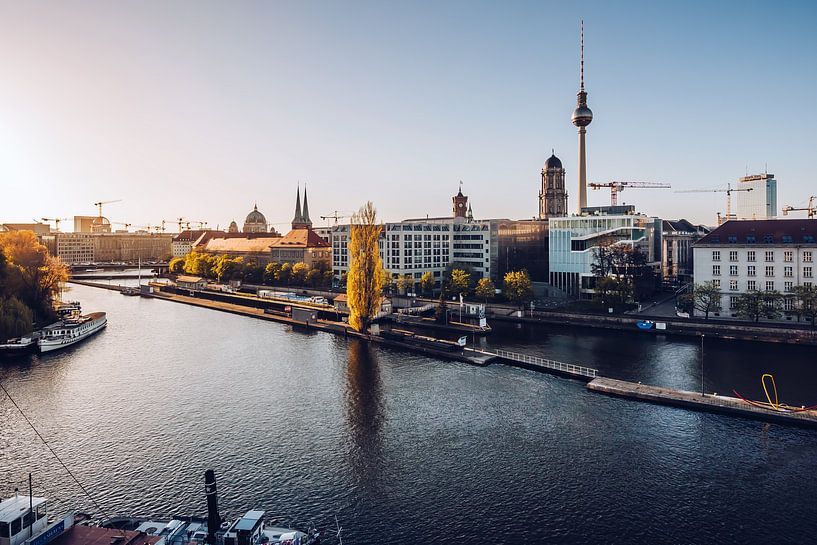 Berlin – Skyline / Historischer Hafen von Alexander Voss
