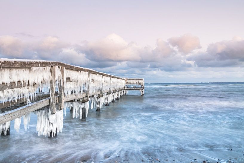 Ice Curtain by Ursula Reins