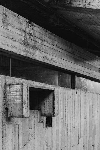 Église brutaliste ᝢ architecture photographie Juliaan Lampens ᝢ Belgique sur Hannelore Veelaert
