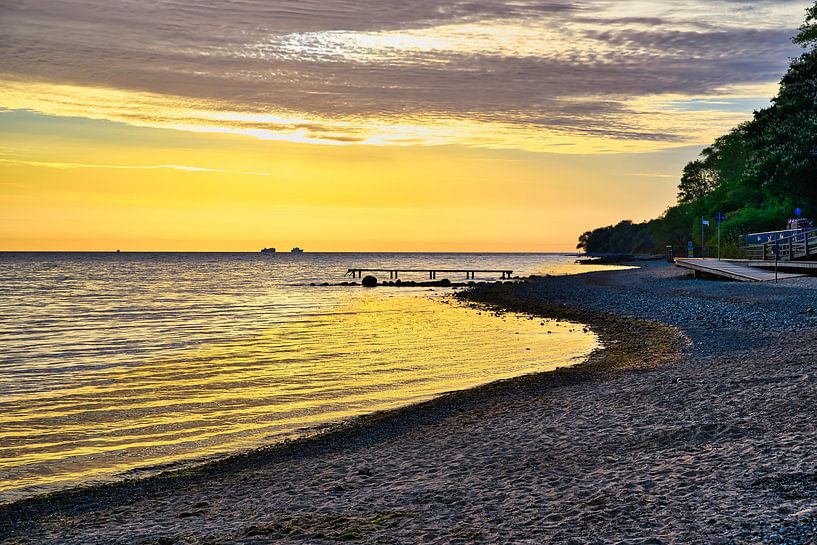 Lever de soleil sur la mer Baltique à Timmendorfer Strand par Andreas Völkel