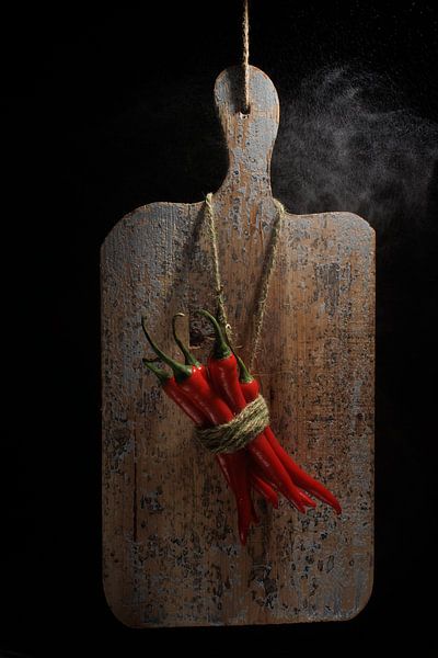 Nijmegen, peppers on shelf by Loesje Benda