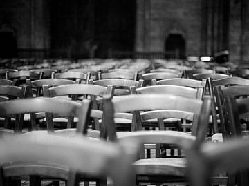 Frnakrijk Chartres Stoelen 01 van Albert Hartwig
