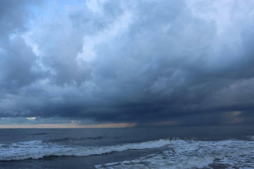Das Meer wartet auf den Donner von jpgriffintheauthor