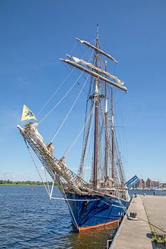 The "Santa Barbara Anna" in the city harbor of Rostock by t.ART