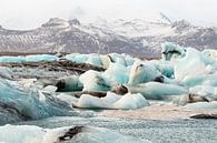 Jökulsárlón gletsjermeer in IJsland van Marcel Alsemgeest thumbnail