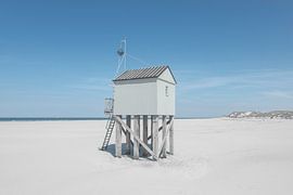Drowning house Terschelling by Caroline Drijber