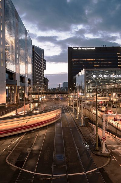 Rijnstraat Den Haag zur goldenen Stunde von Henk van Wessel