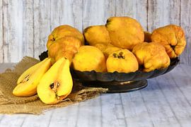 Still life with quinces by Anette Jäger