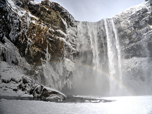 Skogafoss, en Islande, en hiver.