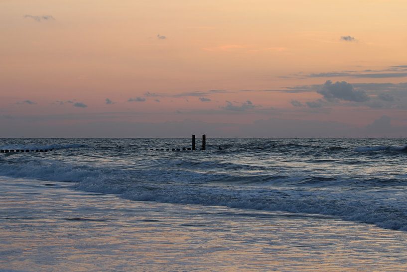 Sprookjesachtig licht over de zee von Martijn Valk