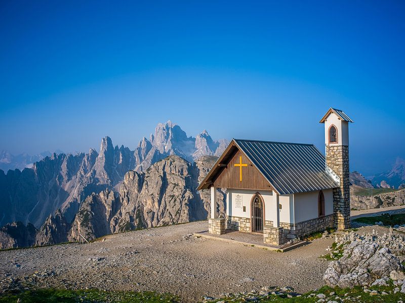 Petite chapelle au sud des Trois Cimets par t.ART