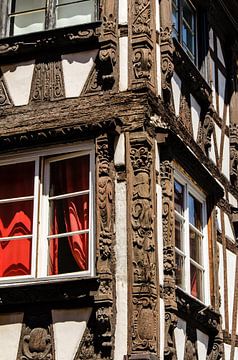 Holz Balken Fachwerk Fenster Fassade Strassburg Frankreich von Dieter Walther