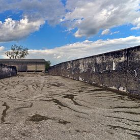 Mysterieuze, verlaten, Oost-Duitse zuivelboerderij van Silva Wischeropp